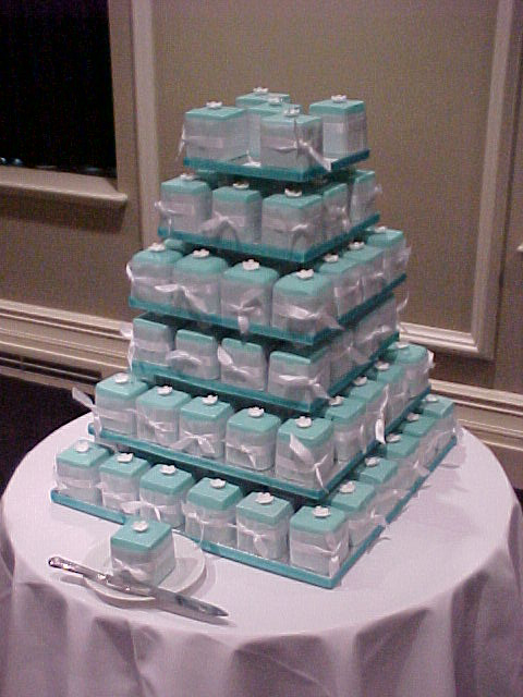 Tiffany wedding cake 